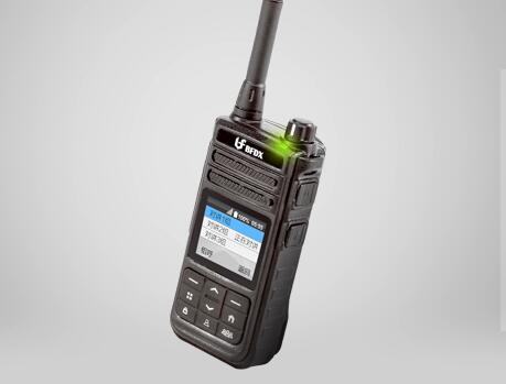 無線電對(duì)講機(jī)系統(tǒng)和集團(tuán)電話系統(tǒng)的區(qū)別