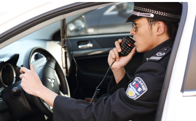 看完這篇文章，基本就可以自己動(dòng)手安裝車(chē)臺(tái)了