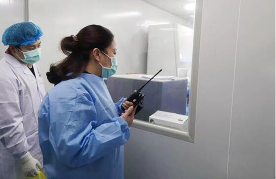 提高疫情防控能力，醫(yī)護工作者如何正確使用對講機？