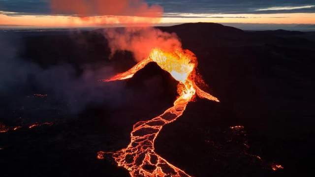 反思：湯加海底火山噴發(fā)，通信被毀全境失聯(lián)